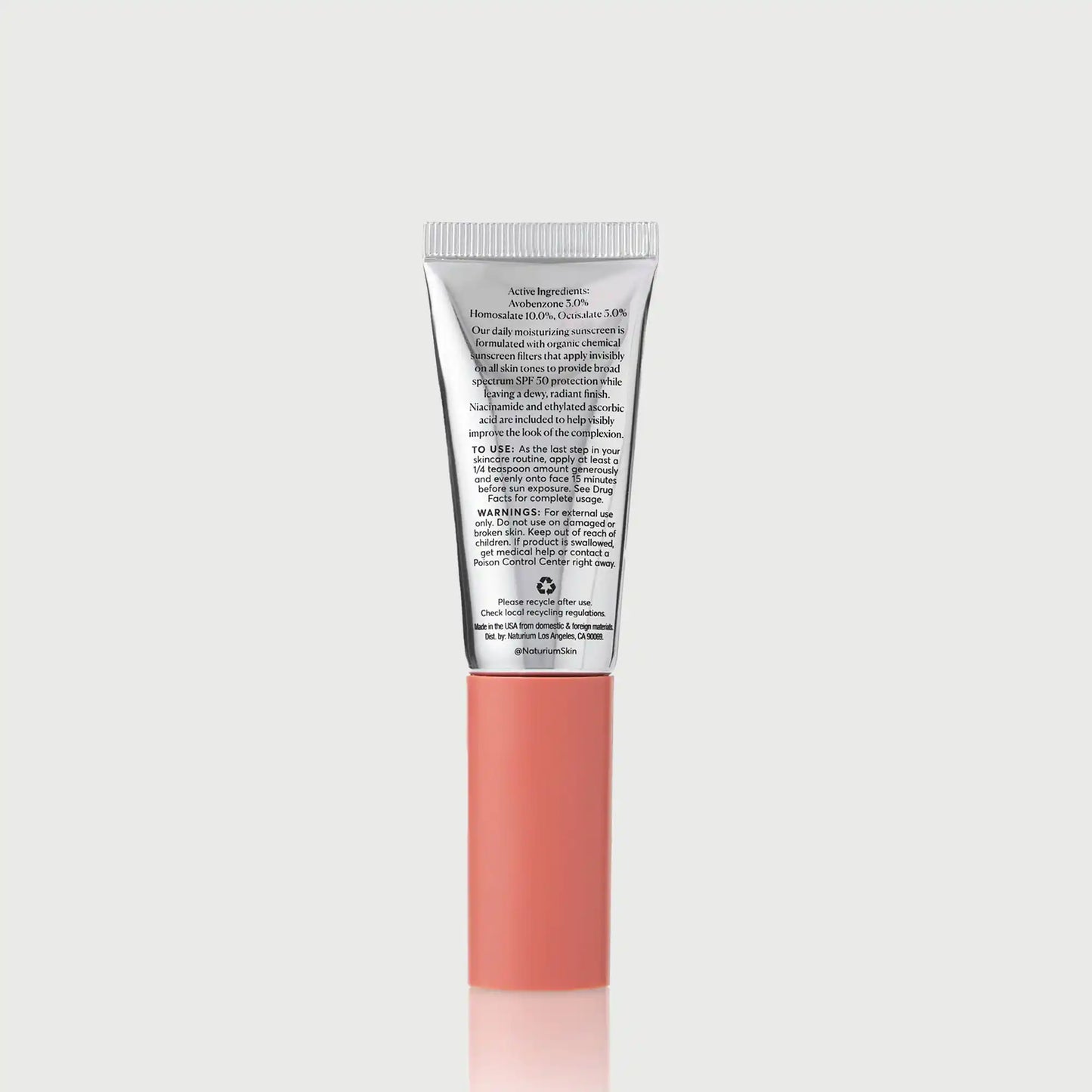 dew-glow-moisturizer-spf-50-travel-size-i8 NATR-10157_Dew-Glow-Moisturizer-SPF-50-Mini_back_capon_bonebkgd_d7cb9bbb-e294-42e2-8d5a-28c73c09b5b5.webp