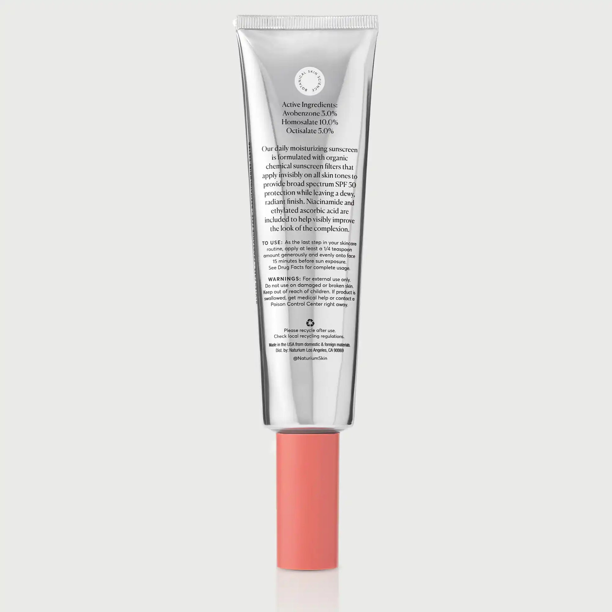 dew-glow-moisturizer-spf-50-jumbo-l9 NATR_Dew_Glow_Jumbo_Back_CapOn_bonebkgd.webp